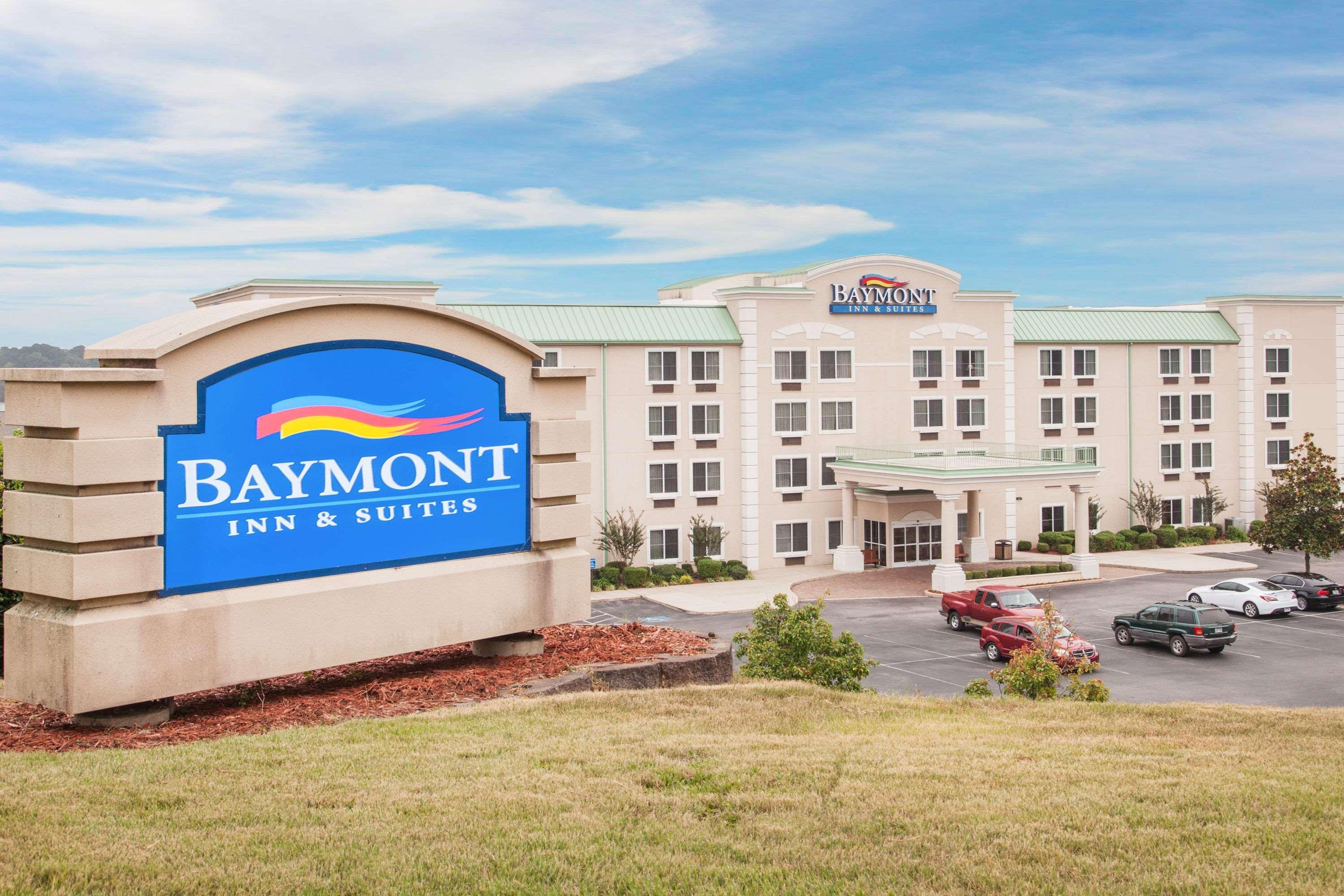 Baymont On The Lake By Wyndham Hot Springs Exteriér fotografie